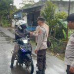 Polsek Tanah Abang Bagikan Takjil Ramadan untuk Masyarakat